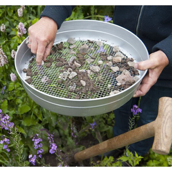 Nature Garden Sieve Silver Galvanized Steel 14.6 in Diameter Durable