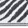vidaXL Outdoor Rug Black and White Polypropylene 31.5 x 98.4 in