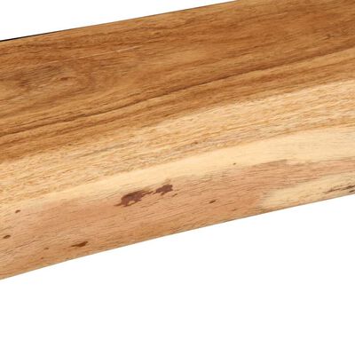 Close-up wood grain on curved edge