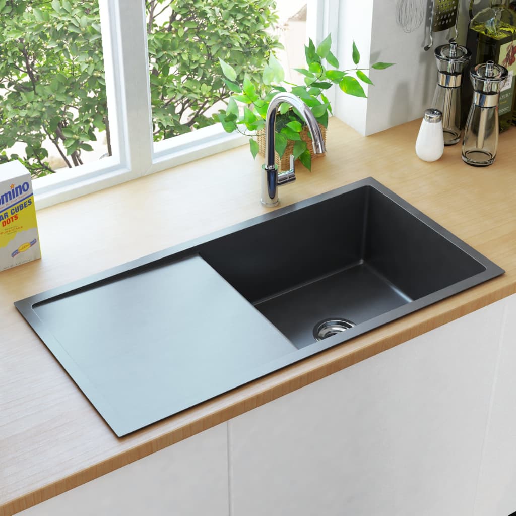 vidaXL Handmade Kitchen Sink with Strainer Black Stainless Steel